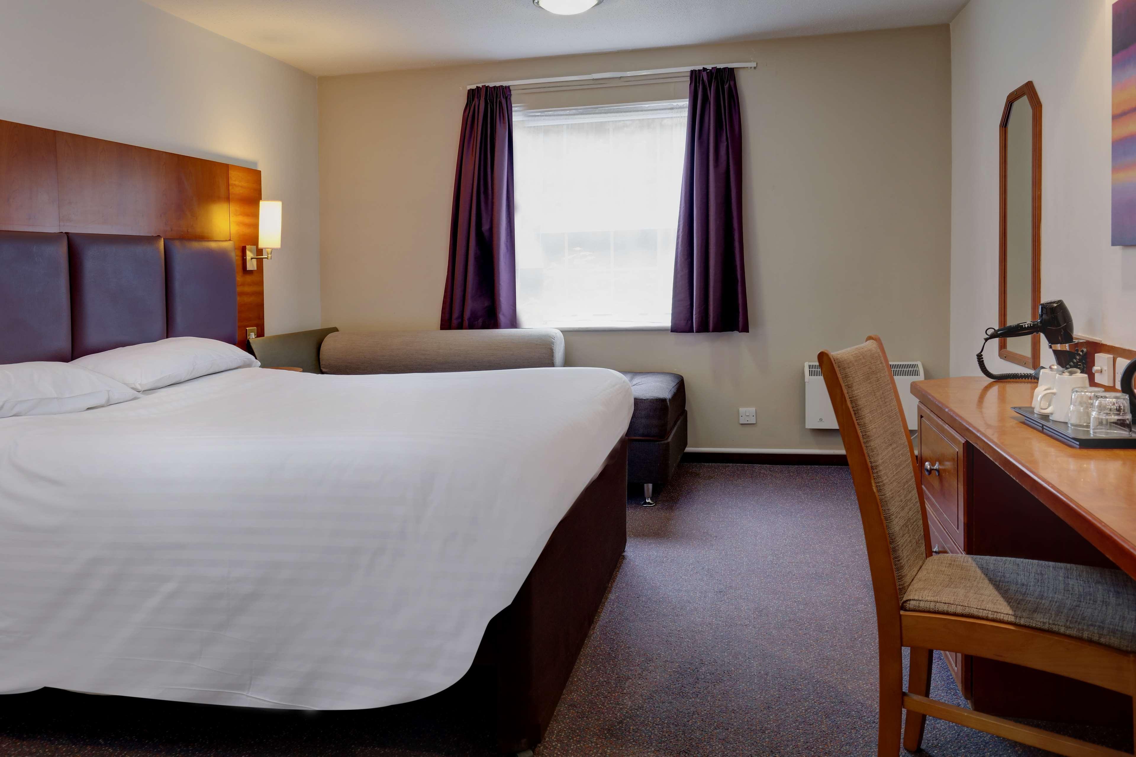 Plaza Chorley; Sure Hotel Collection By Best Western Чорли Экстерьер фото