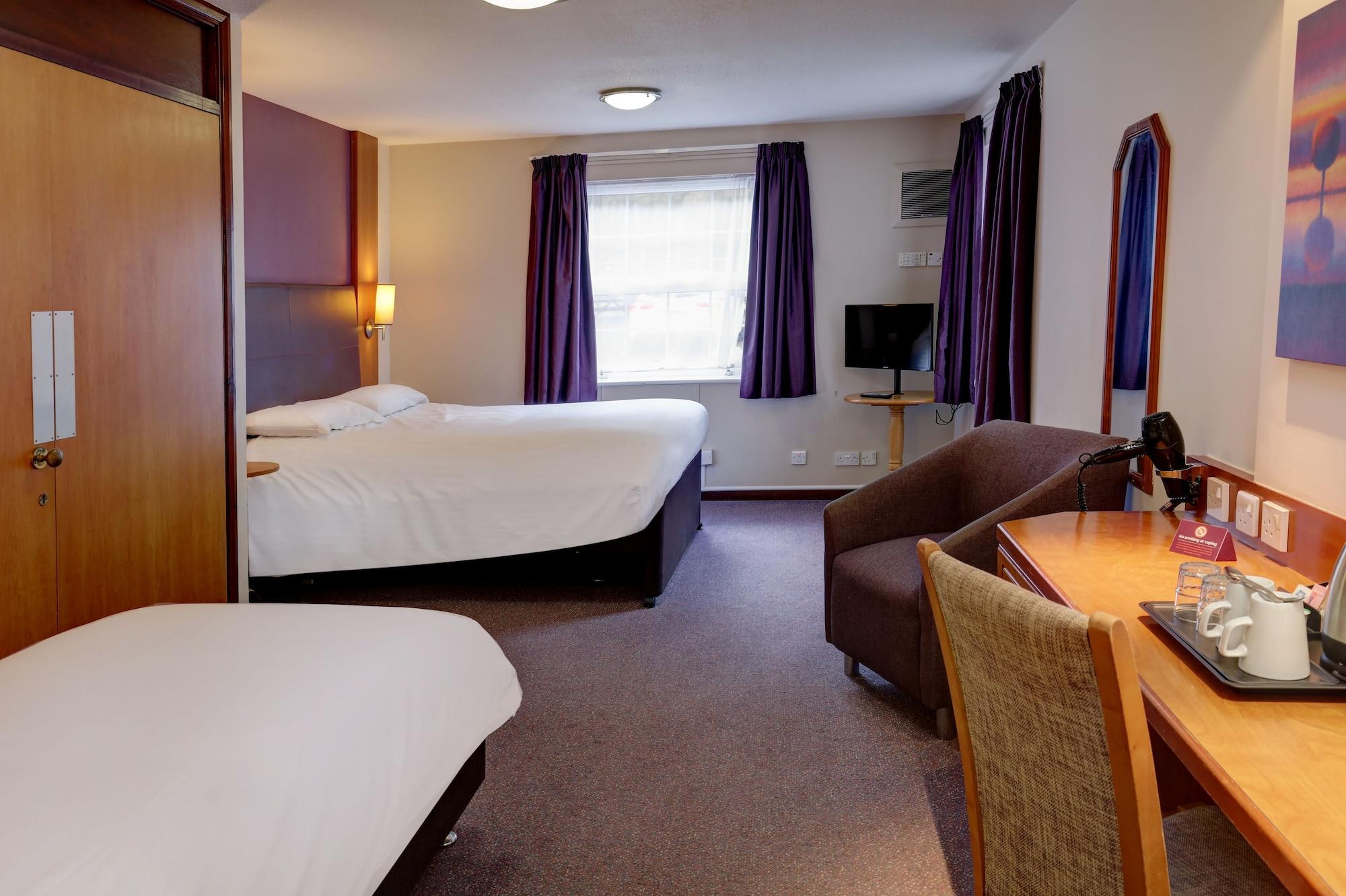 Plaza Chorley; Sure Hotel Collection By Best Western Чорли Экстерьер фото