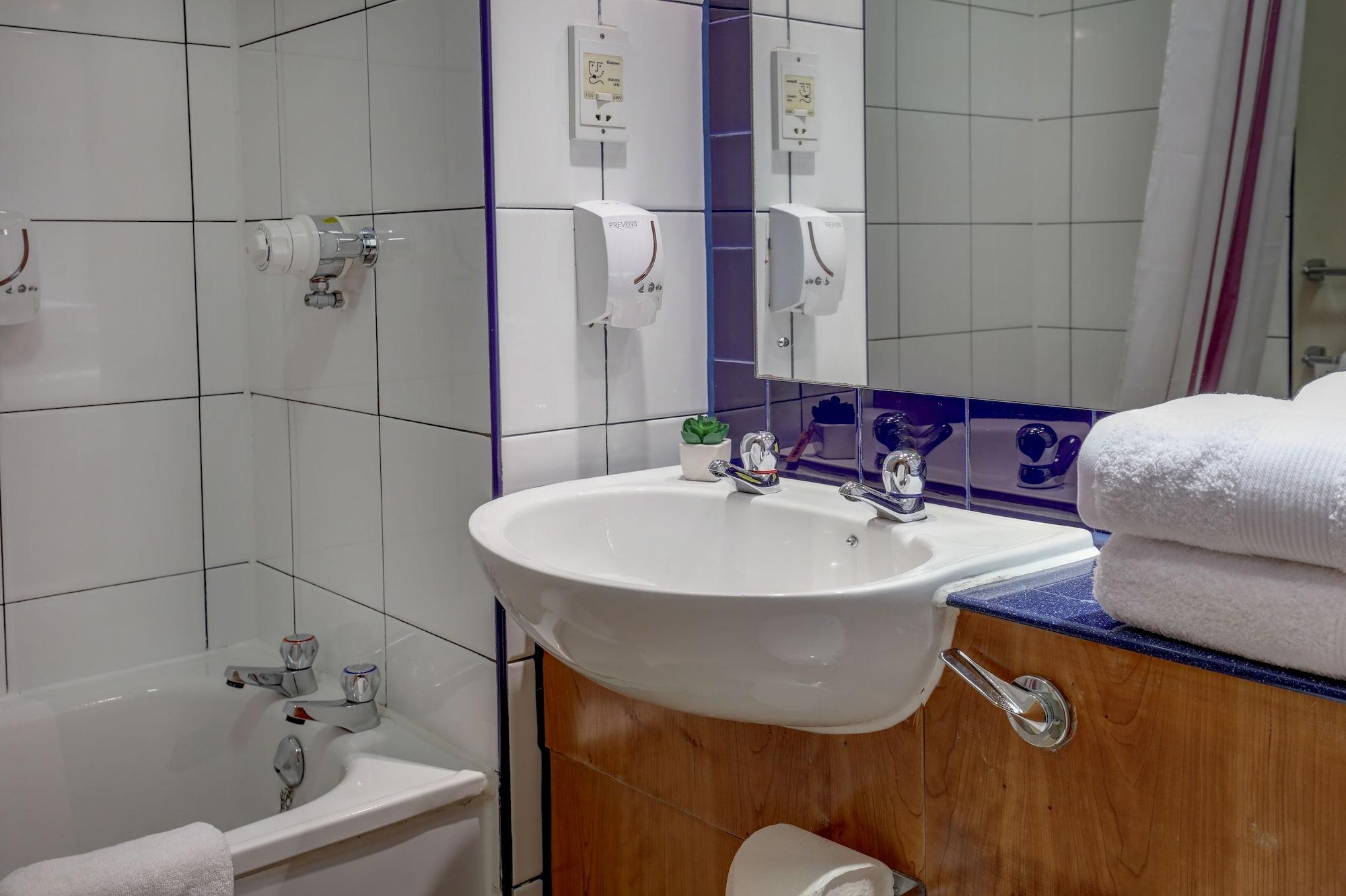 Plaza Chorley; Sure Hotel Collection By Best Western Чорли Экстерьер фото