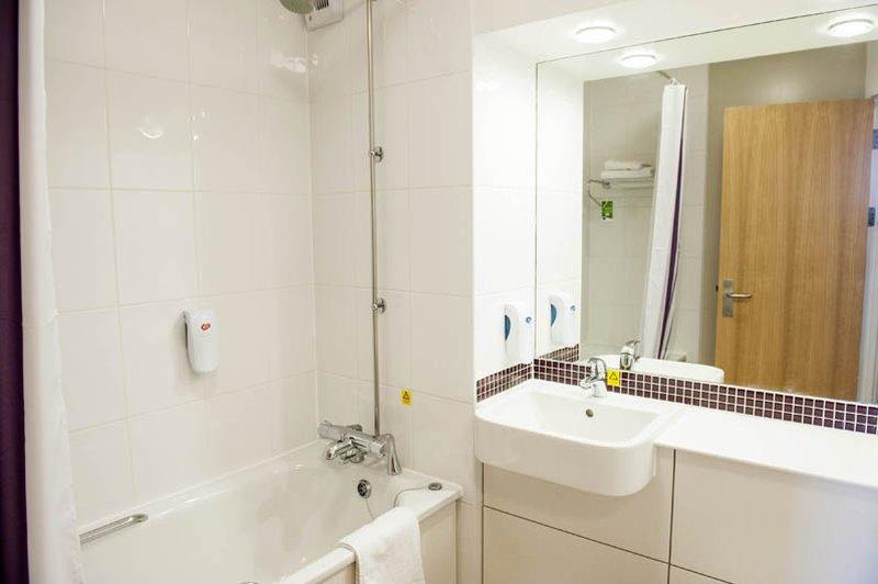 Plaza Chorley; Sure Hotel Collection By Best Western Чорли Экстерьер фото